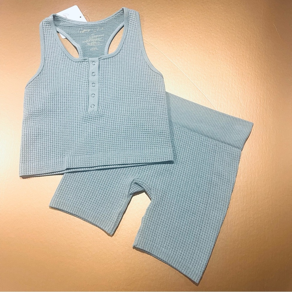 Women's Athletic Shorts and Tank Set - Light Blue